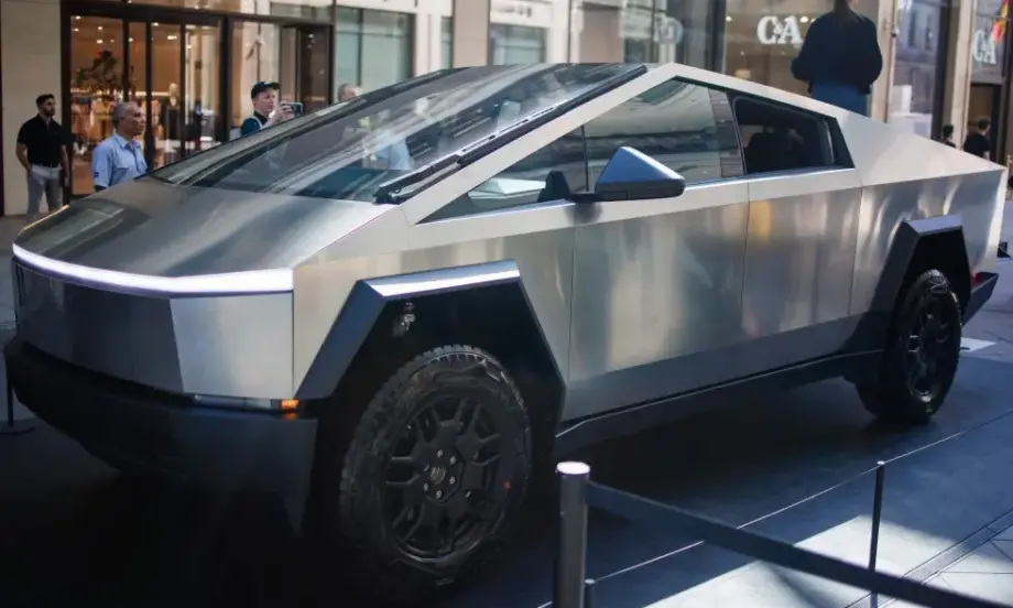 Представят Cybertruck на Tesla в Европа (ВИДЕО+СНИМКИ) - Tribune.bg