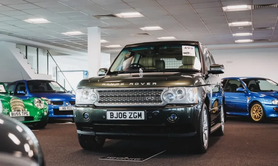 Range Rover на покойната кралица Елизабет II бе продаден за рекордните 175 500 паунда - Tribune.bg