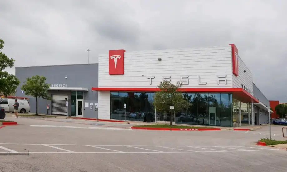 Tesla регистрира спад на доставките на електромобили - Tribune.bg