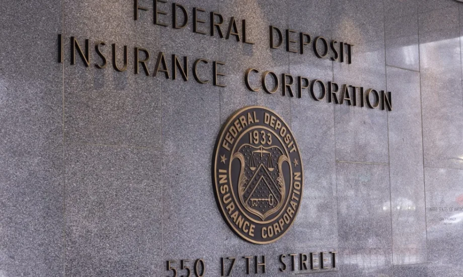 FDIC: First Republic Bank е затворена и продадена на JPMorgan Chase - Tribune.bg