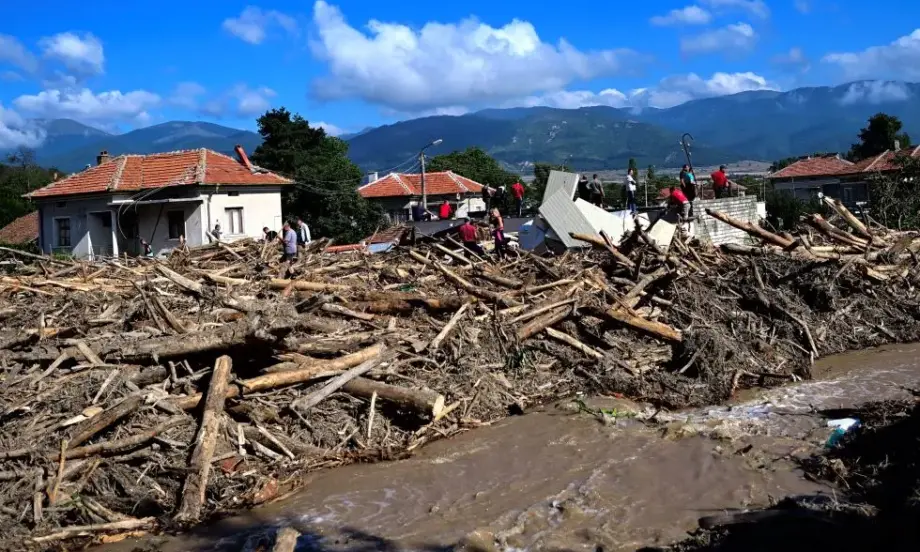 Две години по-късно: 10,5 млн. лева ще бъдат отпуснати за справяне с щетите от наводненията в Карловско - Tribune.bg