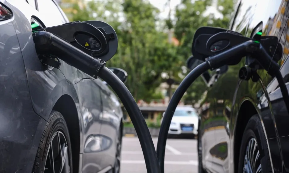 За една година: Китай отчита ръст на зарядните за електромобили с над 50% - Tribune.bg