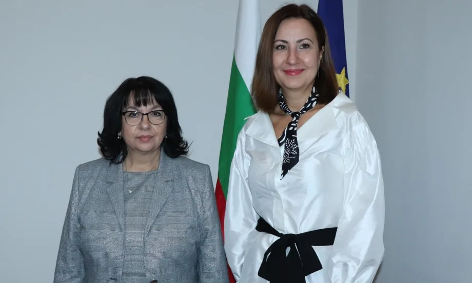 ЕСП: България е отличник в изпълнението на приходите от мита - Tribune.bg