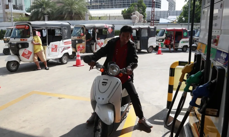 Без екологичен данък във Виетнам: Цените на горивата падат с 15 и 26% - Tribune.bg