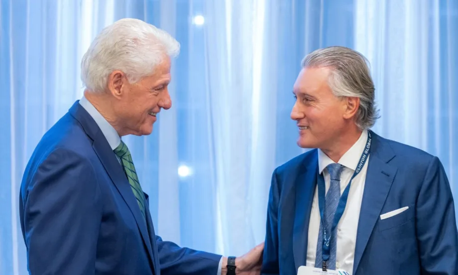 КРИБ посреща Бил Клинтън в София на 12 май - Tribune.bg