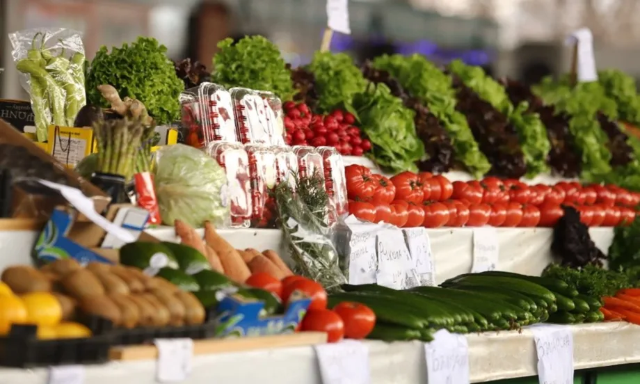 Пилешкото месо, яйцата и сиренето поевтиянават на борсите у нас - Tribune.bg