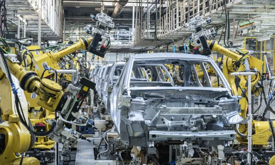 Забавянето на прилагането на търговското споразумение между ЕС и САЩ струва на производителите на автомобили милиарди - Tribune.bg