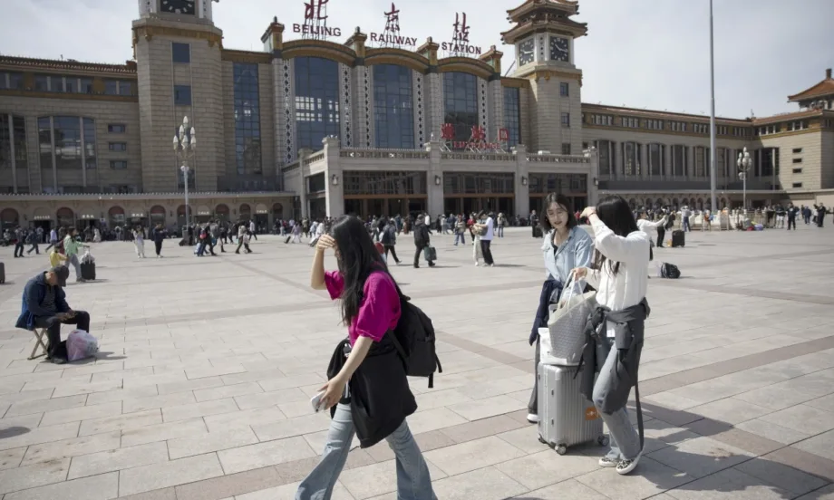 Спад с близо 45% на китайските туристи в Япония - Tribune.bg