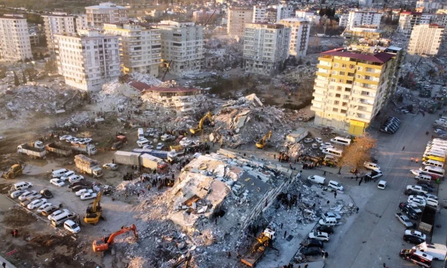 ЕБВР: До 1% от БВП вероятно ще са загубите за Турция от земетресението - Tribune.bg