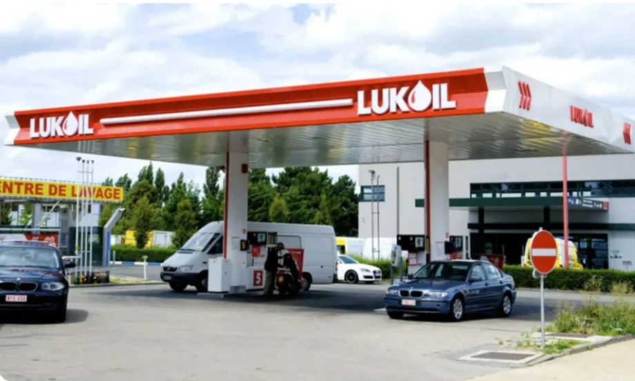 Бъдеще в неизвестност за 2 терминала и рафинерия на Лукойл в Бенелюкс - Tribune.bg