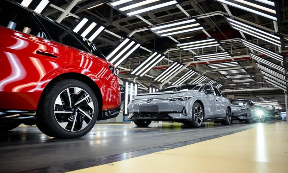 Временна пауза след понижено търсене: Volkswagen спира производството в германските си заводи за електромобили - Tribune.bg