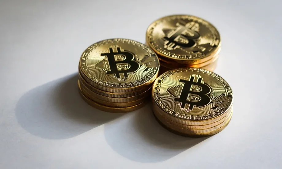 Биткойнът с лек ръст - Tribune.bg