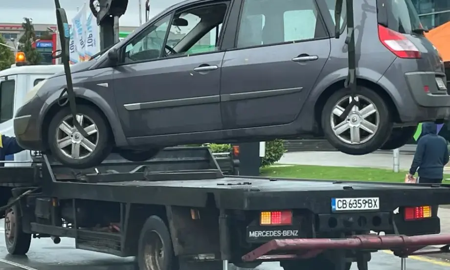Мними служители на ЦГМ искат от шофьорите в София пари, за да не им вдигнат колата - Tribune.bg