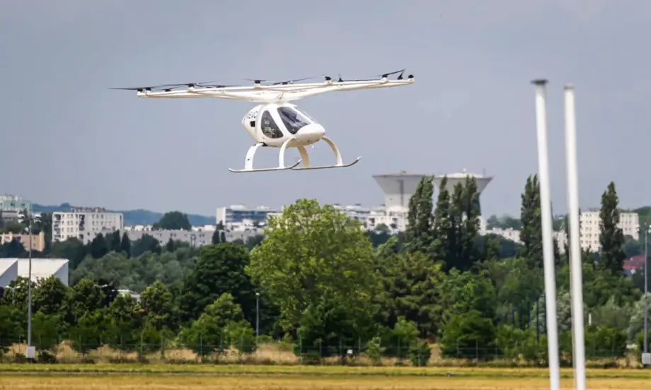 Летящите таксита на Volocopter все още чакат сертификат на двигателя - Tribune.bg