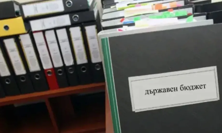 Служебното правителство предлага законът, гарантиращ социалните плащания да е в сила до края на март - Tribune.bg