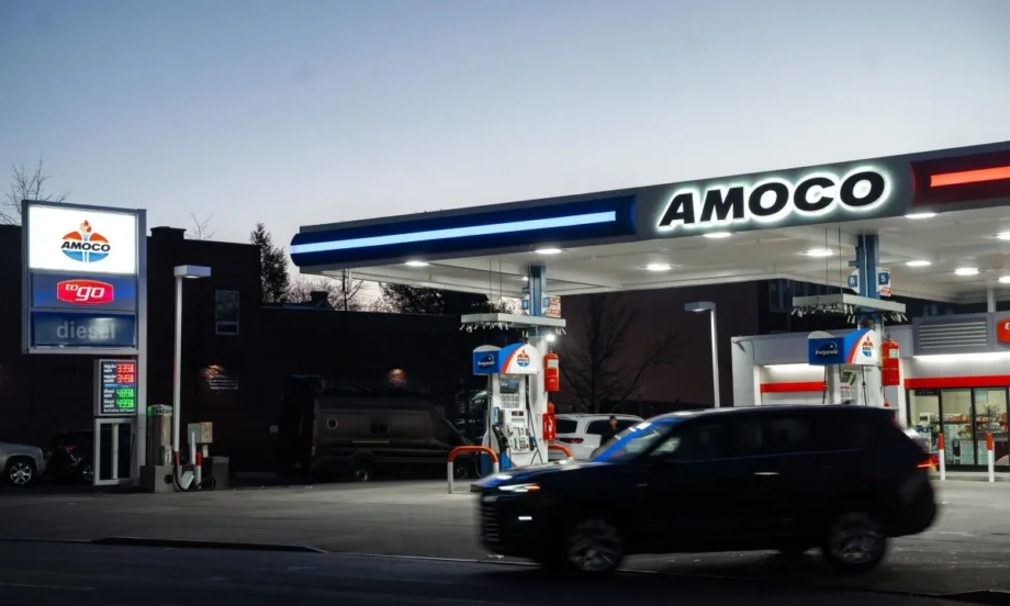 За първи път от 2023 г.: Цената на бензина в САЩ надхвърли 3,75 долара за галон - Tribune.bg