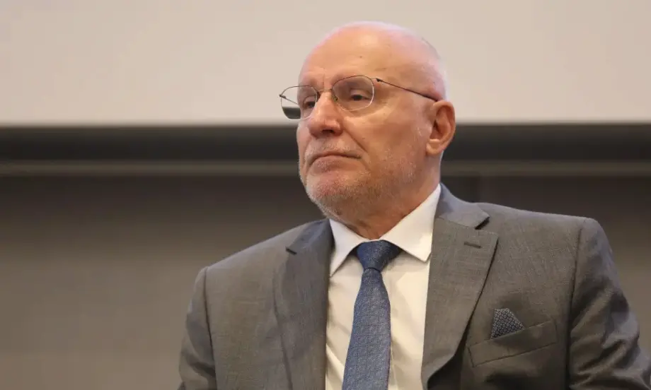 Димитър Радев: Възможно най-скоро България трябва да се присъедини към еврозоната - Tribune.bg