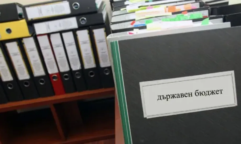 Теменужка Петкова: Приходите в бюджета нарастват с 3,2 млрд. лв. или 11,5% спрямо същия период на миналата година - Tribune.bg