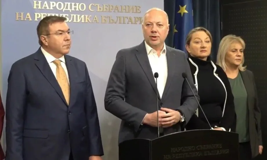 Желязков след оттеглянето на Бюджет 2026: Ще се опитаме да възстановим диалога между синдикати и работодатели (ВИДЕО) - Tribune.bg