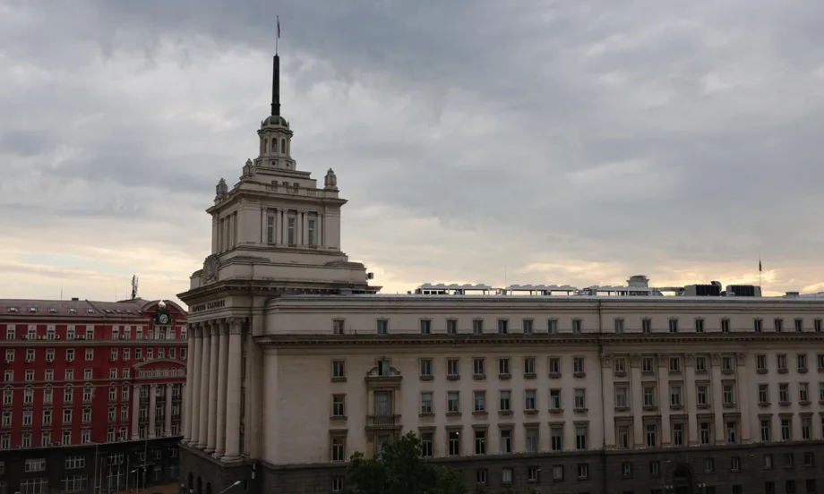 Окончателно: НС прие Закона за бюджета на ДОО за 2026 г. - Tribune.bg