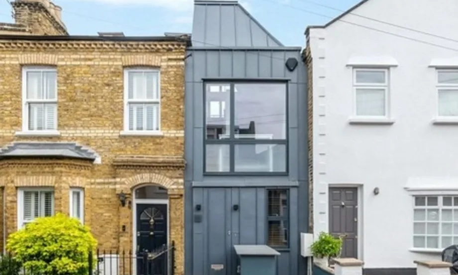 Добре дошли в Лондон: Гараж, превърнат в жилище се продава за 575 000 паунда - Tribune.bg