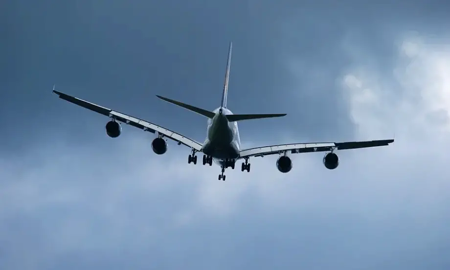 Авиокомпаниите са изправени пред двойно поскъпване на застраховките - Tribune.bg