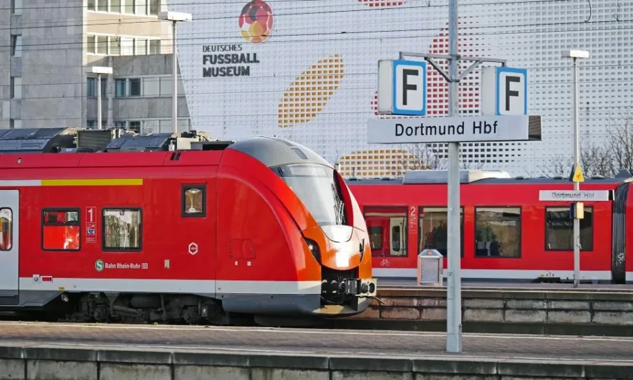 Нетна загуба от 1 млрд. евро за 2023 г. очаква германският железопътен оператор - Tribune.bg