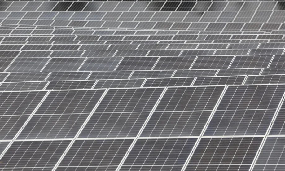 Албания одобри изграждането на соларен парк с мощност 96 MW край Дибър - Tribune.bg