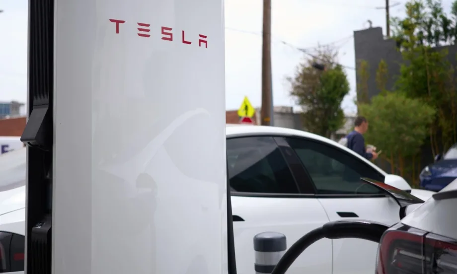 Високи разходи и мита: Tesla отчете 37% спад в печалбите, въпреки ръст в продажбите - Tribune.bg