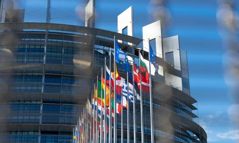 ЕС е замразил руски активи за близо 70 млрд. евро - Tribune.bg