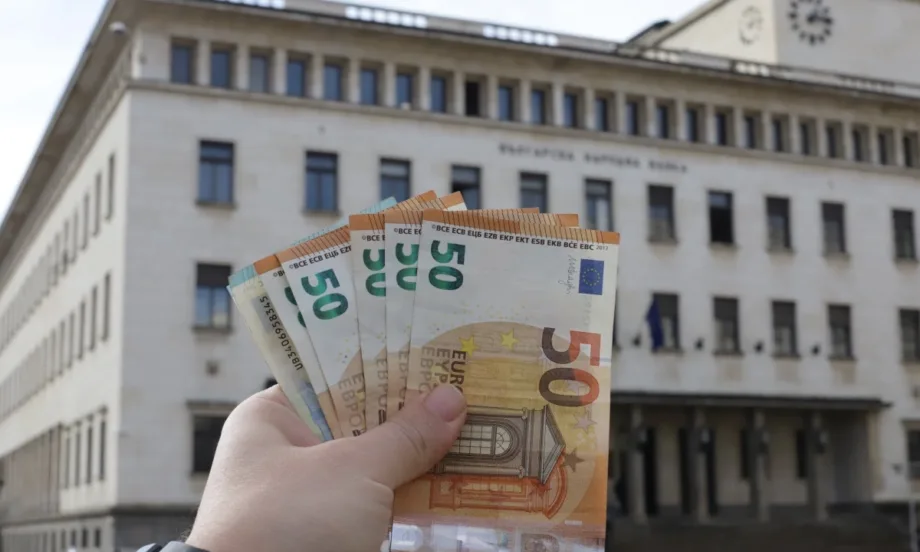 88% от левовете са прибрани в БНБ, 1% ще остане в населението (ВИДЕО)