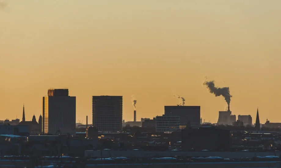 ЕС ще направи промени в основната си система за търговия с въглеродни емисии - Tribune.bg