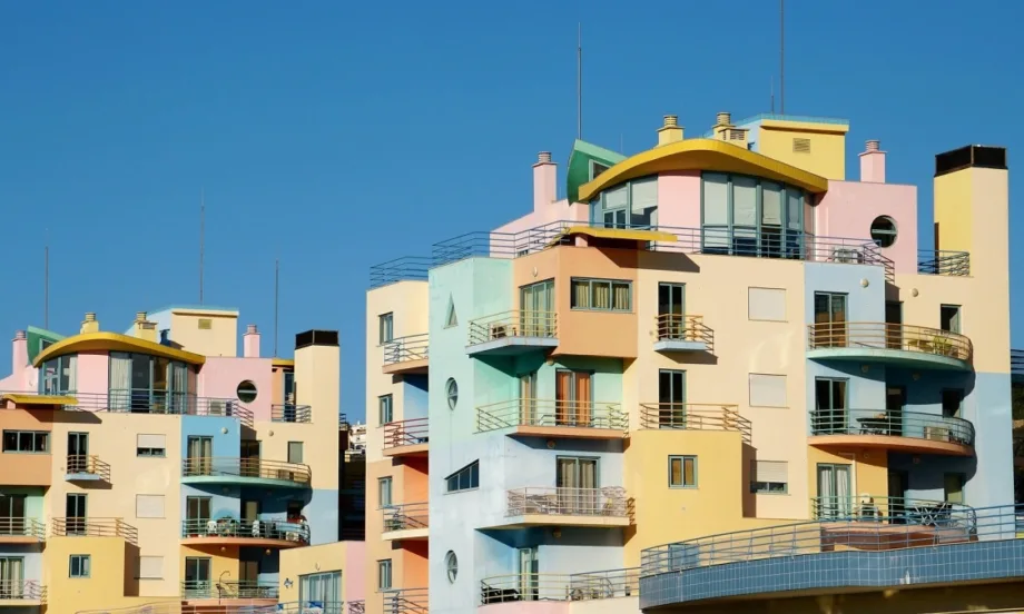 Цените на жилищата в Португалия с рекорден ръст през 2025 г. - Tribune.bg