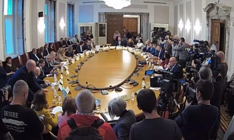 Финансовата комисия в НС обсъжда новия Бюджет 2026 (на живо) - Tribune.bg