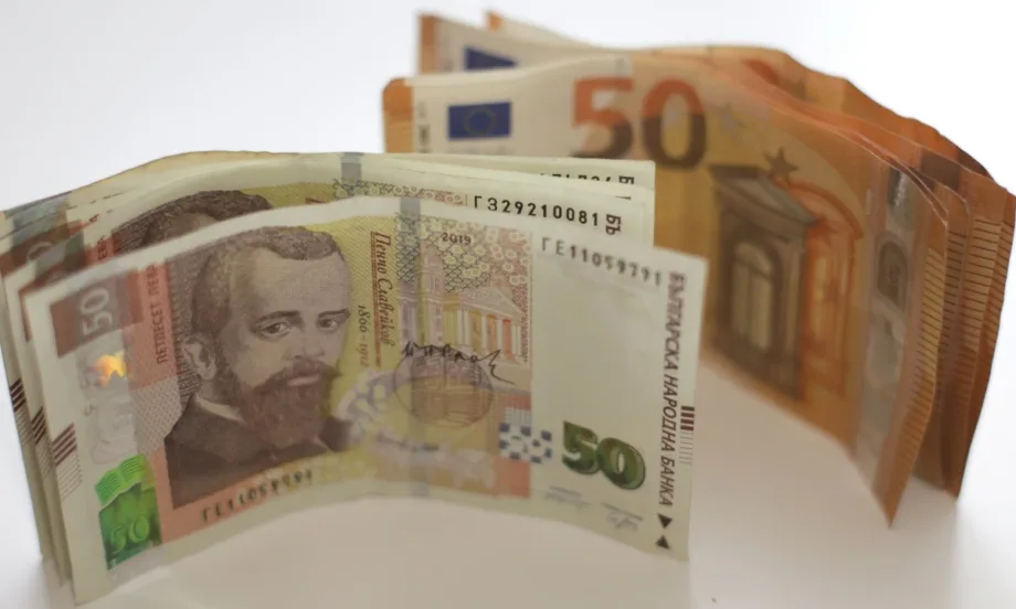 Близо 60% от левовете вече са изтеглени от обращение - Tribune.bg