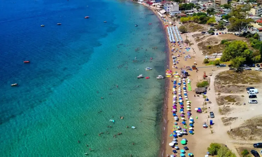 Гърция ще използва ИИ в борбата с незаконните строежи по плажовете - Tribune.bg