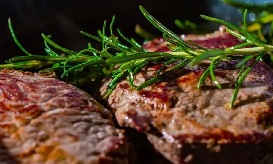 Расте потреблението на прясно свинско месо у нас за сметка на каймата и колбасите - Tribune.bg