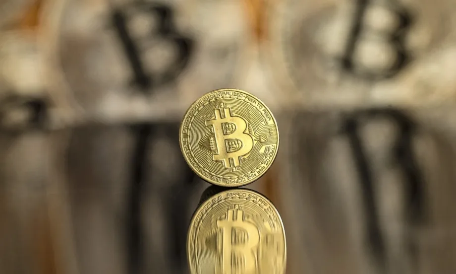 Биткойнът премина за кратко границата от 85 000 долара - Tribune.bg