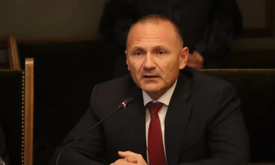 Росен Христов за скъпия газ в Чирен: Непрозрачните процедури по закупуване на газ са довели до тази висока цена - Tribune.bg