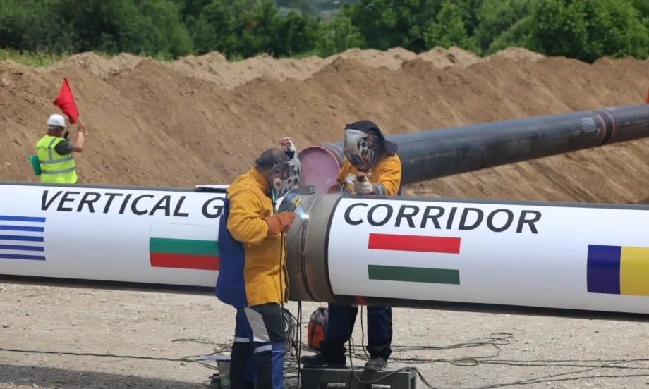 Малинов: Вертикалният коридор е единствената магистрала за американски втечнен газ към региона - Tribune.bg