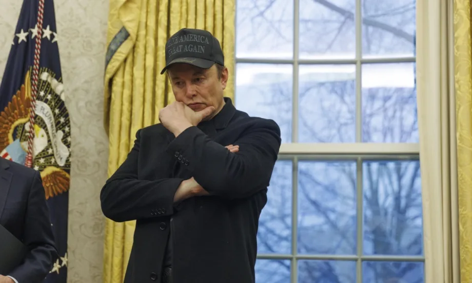 Какво прави Илон Мъск с парите си? - Tribune.bg