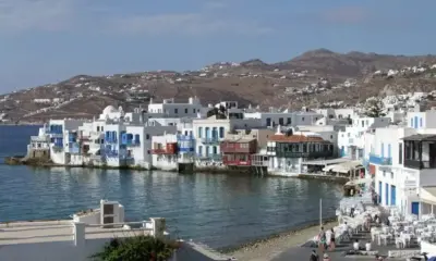 В Миконос обособяването на туристически селища продължава с пълна сила