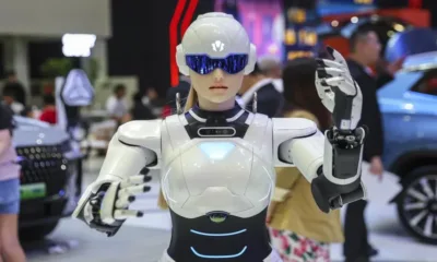 С цена на нов автомобил: Хуманоидният робот на Chery вече е в продажба (ВИДЕО+СНИМКИ)