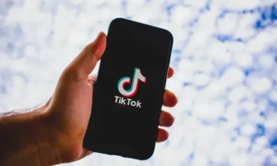 САЩ заплашват със забрана TikTok, ако китайските му собственици не продадат дяловете си в приложението