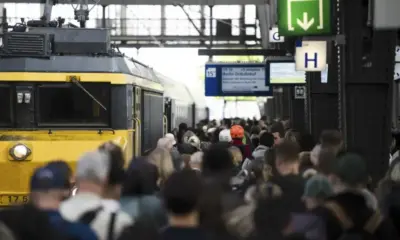 Компютърен срив създаде сериозни проблеми за движението на влаковете в Нидерландия