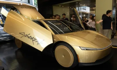 Мъск призна: Роботакситата на Tesla имат проблем с нощното виждане