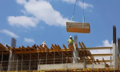 НСИ отчита спад в индустрията у нас, но ръст в строителството и заплатите