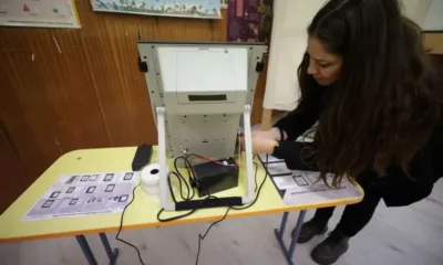 Драмата с машинния вот: 30 устроийства в София, въпреки неизправности са били използвани