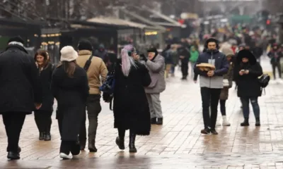 У нас все по-прогресивно растат заетите в сектора на услугите за сметка на работещите в аграрния сектор и индустрията