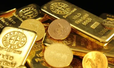 Цената на златото падна под 4300 долара заради опасения от повишаване на лихвите